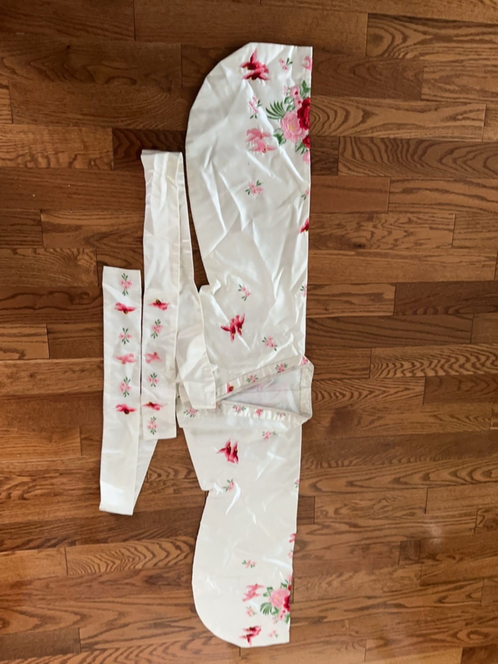 Detailed handmade Hanbok with double side Embroidered peonies and birds